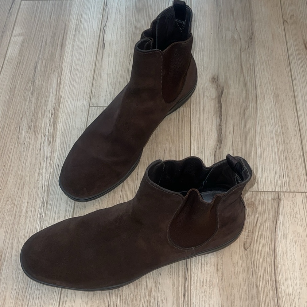 PRADA (EUC) Stylish, Comfy & Classic Men’s Brown Suede Chelsea Boots USA Size 10